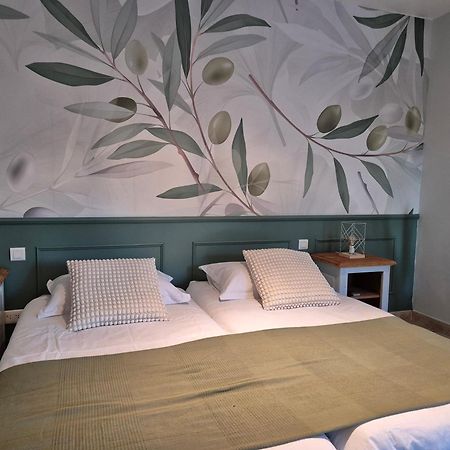 Domaine Les Gendalis Bed & Breakfast Saint-Saturnin-les-Avignon Luaran gambar