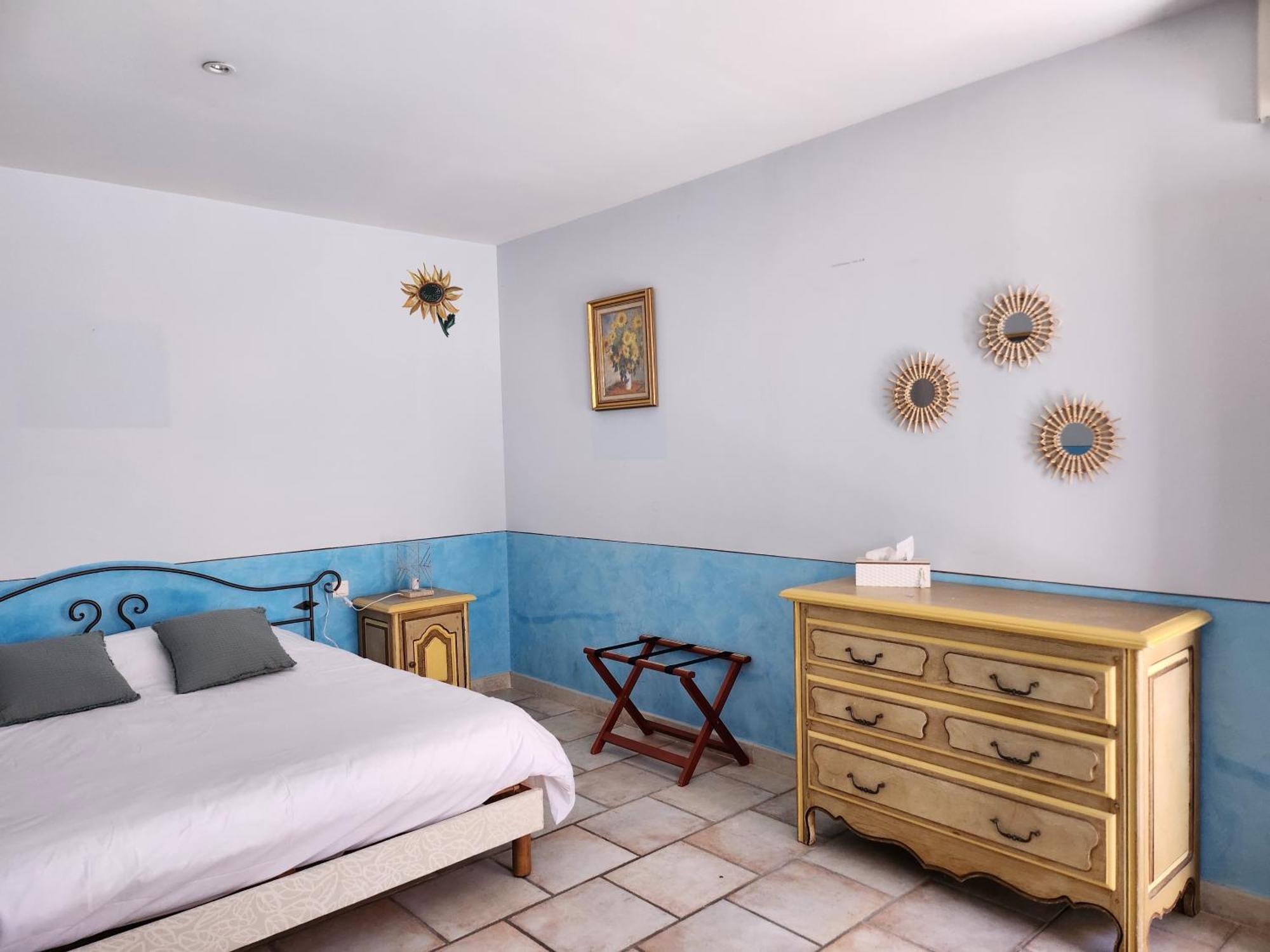 Domaine Les Gendalis Bed & Breakfast Saint-Saturnin-les-Avignon Luaran gambar