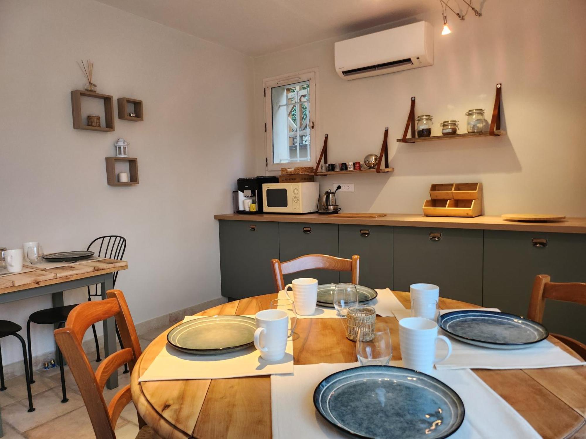 Domaine Les Gendalis Bed & Breakfast Saint-Saturnin-les-Avignon Luaran gambar