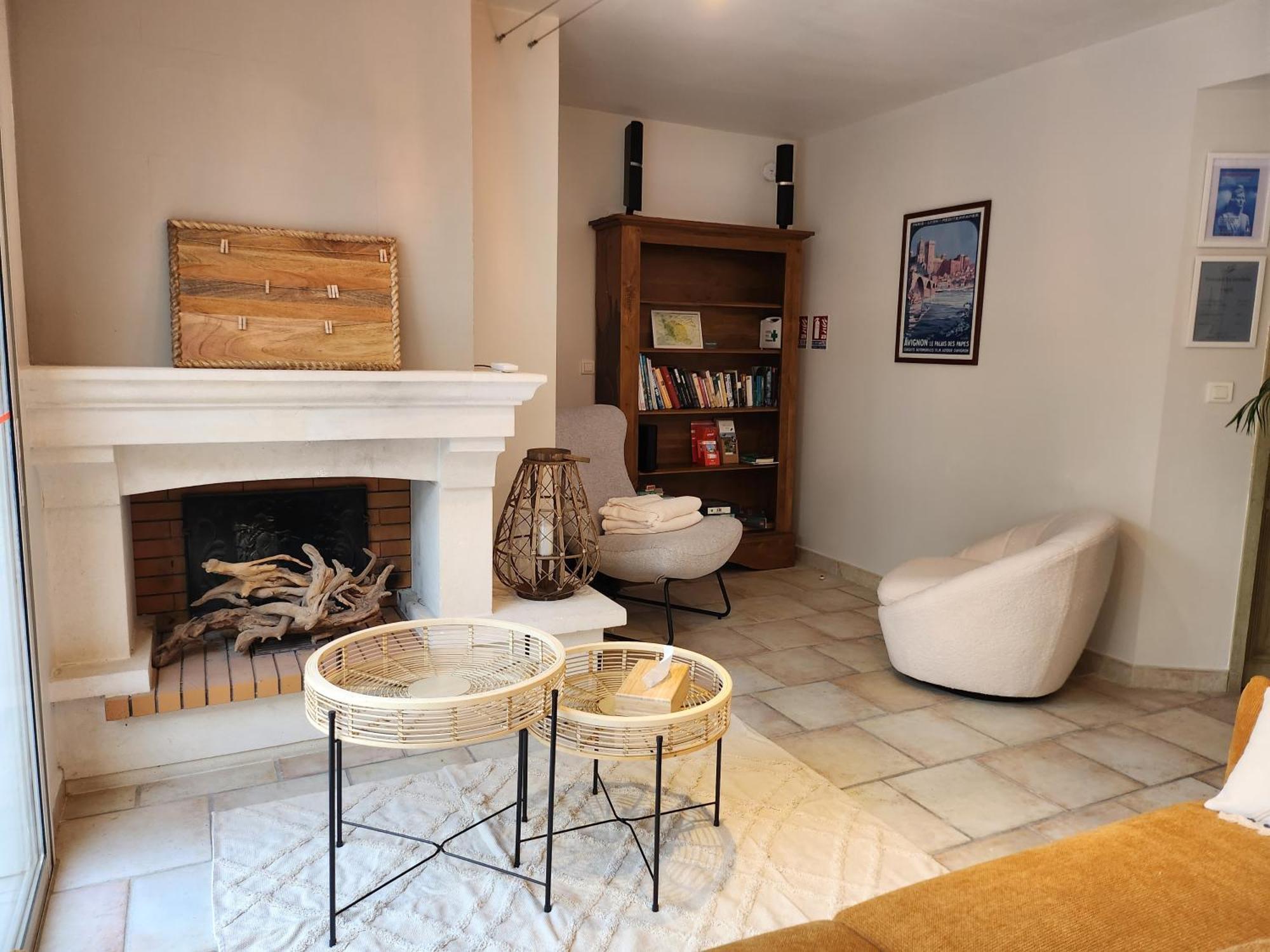 Domaine Les Gendalis Bed & Breakfast Saint-Saturnin-les-Avignon Luaran gambar