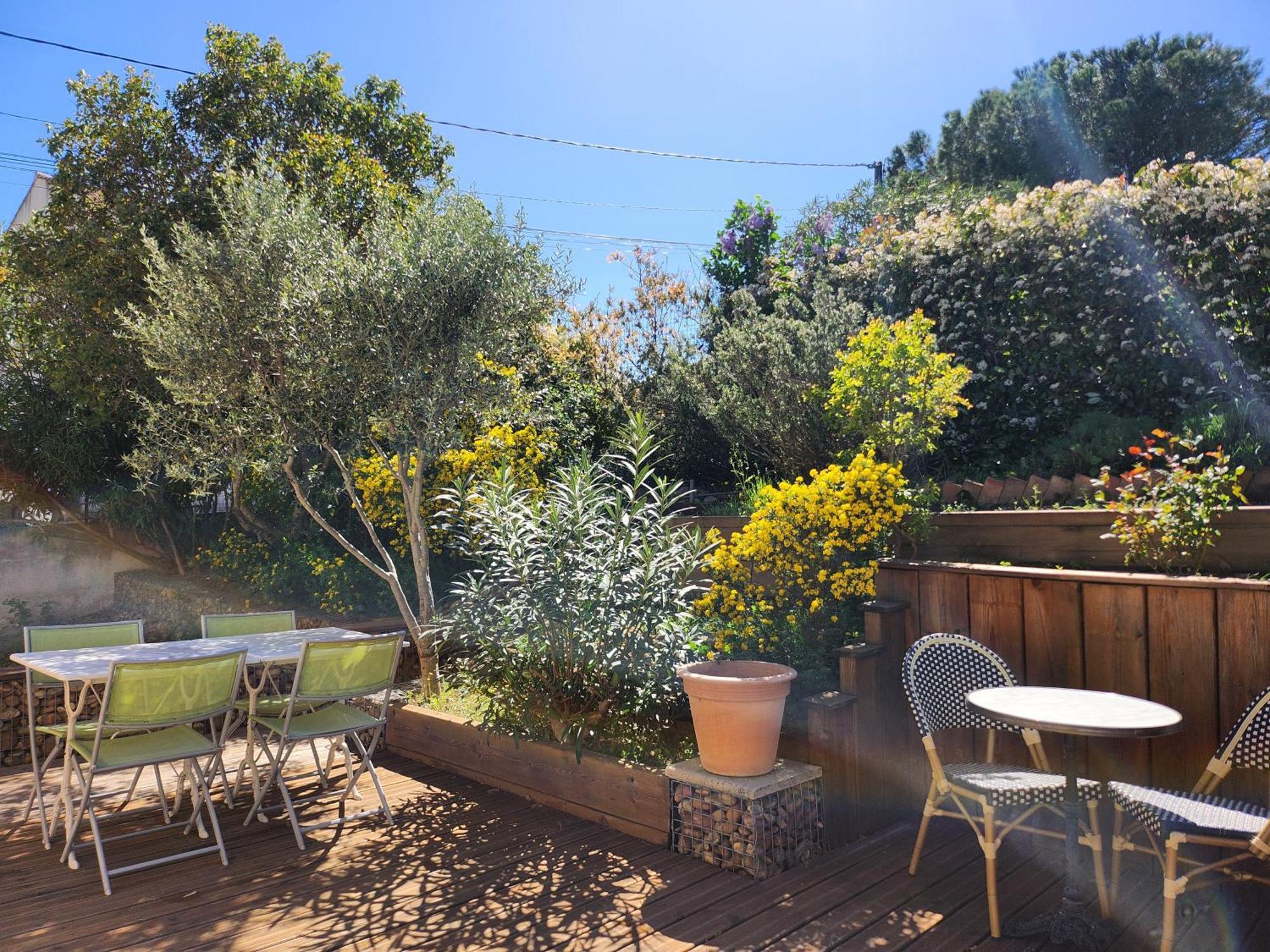 Domaine Les Gendalis Bed & Breakfast Saint-Saturnin-les-Avignon Luaran gambar